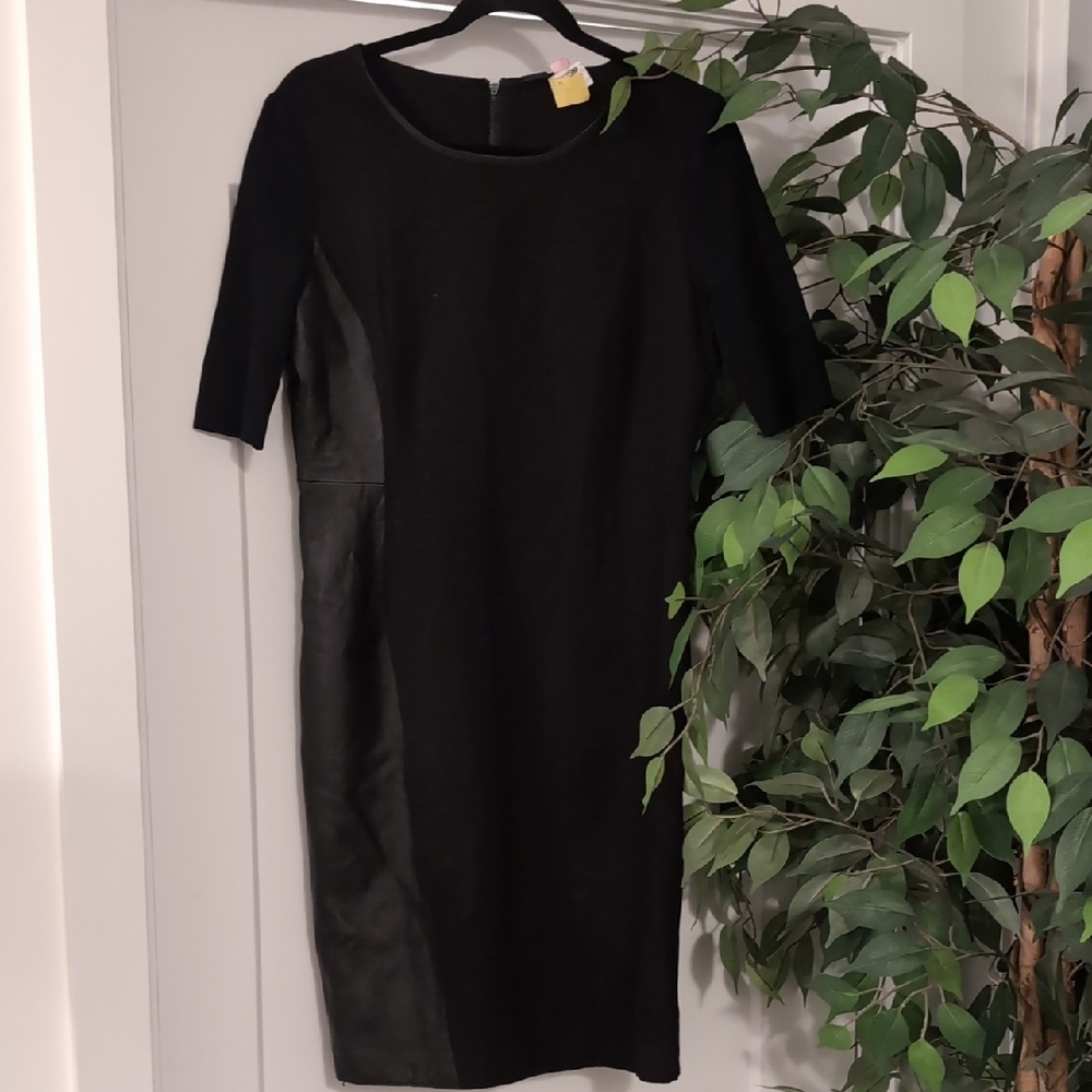 Elie Tahari Black Midi Dress